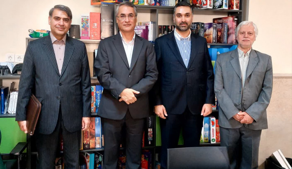 دیدار رئیس دانشکده روانشناسی و علوم تربیتی با مدیر مجتمع مدارس بین‌المللی شهید مهدوی