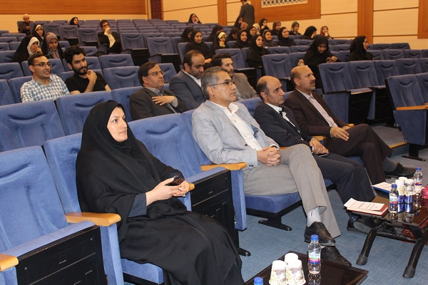 نشست تخصصی دانش معلمان و تغییر برنامه‌های درسی برگزار شد.
