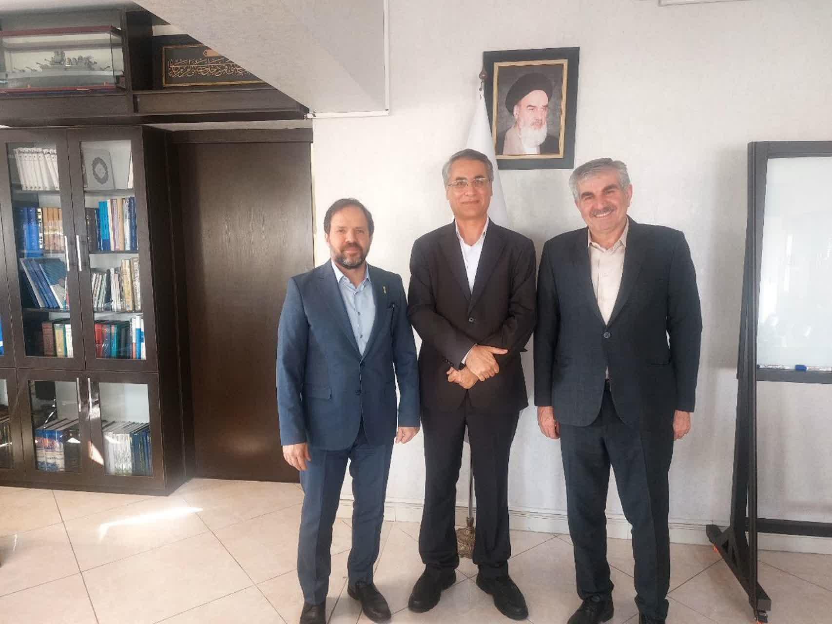 دیدار رئیس دانشکده روانشناسی و علوم تربیتی  با رئیس دانشگاه جامع علمی کاربردی