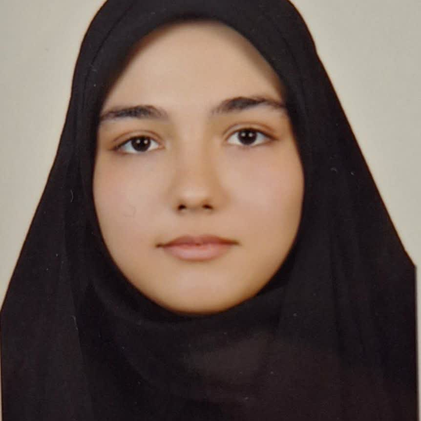 مهسا حسینی