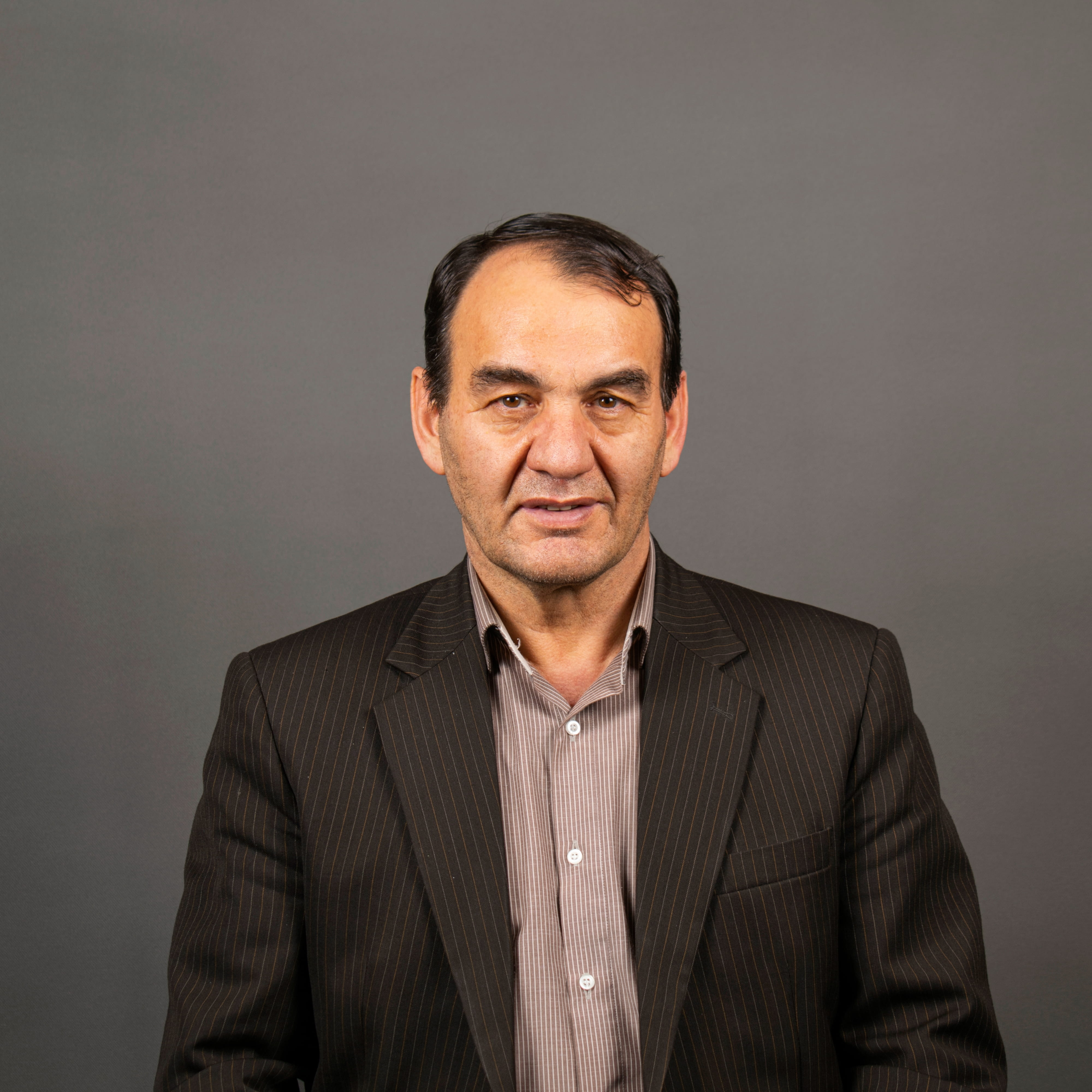 کیومرث فرح بخش